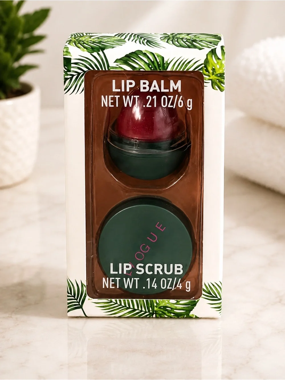 Vogue Lip Balm & Lip Scrub Set - Berry Red
